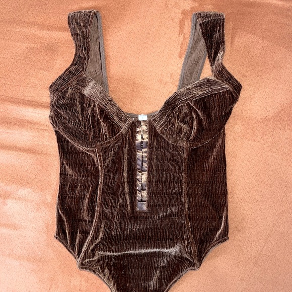 Urban Outfitters Corduroy Bodysuit Size M - Picture 1 of 2